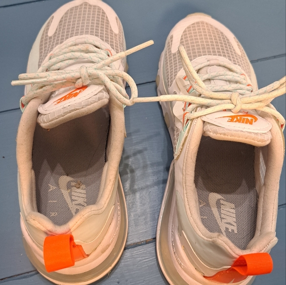 Nike Womans Stroke Running Shoe Size 7 - Picture 10 of 13